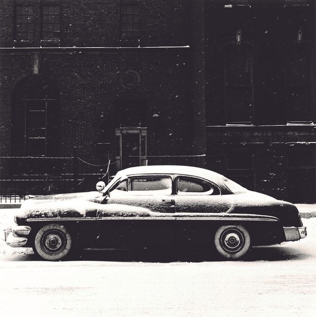 Yasuhiro Ishimoto, Chigago, Snow and Car, 1948 - 1952, collection of the Museum of Art, Kochi