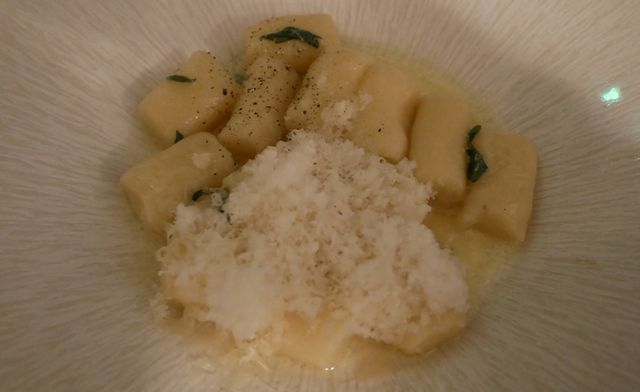 Gnocchis au beurre de sauge