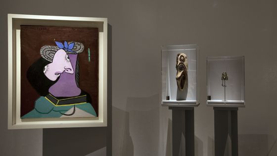 Musée du quai Branly - Jacques Chirac. Vue de l'exposition : "PICASSO PRIMITIF". - musée du quai Branly - Jacques Chirac, photo Gautier Deblonde - Succession Pica