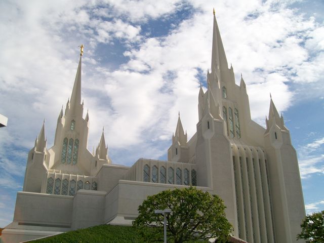 Le temple mormon de San Diego (Californie)