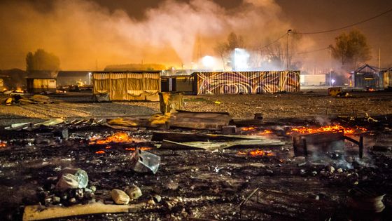 Le camp de migrants de Grande-Synthe, dans le Nord, ravagé par un incendie ©AFP - PHILIPPE HUGUEN AFP