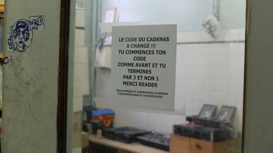 au Shakirail