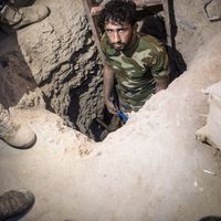 Un tunnel sur le site de l'Aeroport de Tal Afar repris a l'Etat Islamique en Irak.