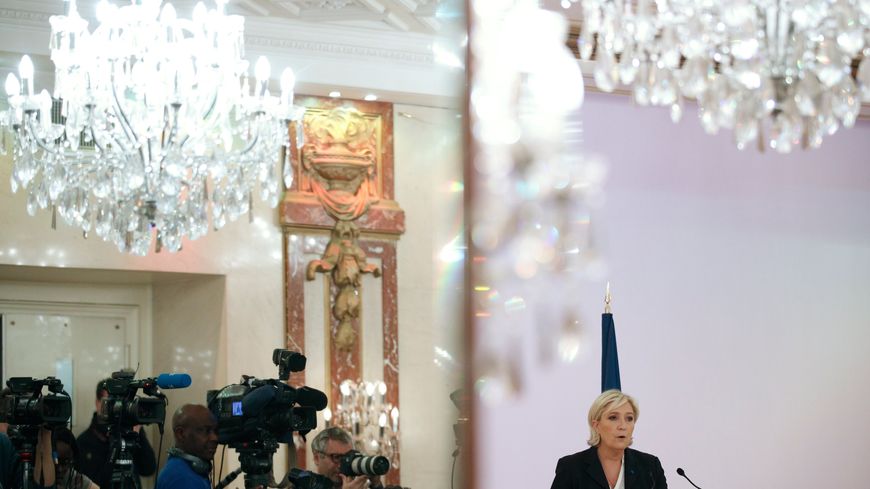 Marine Le Pen a réagi aux critiques après avoir exposé ses mesures de candidate du Front national au sujet du terrorisme
