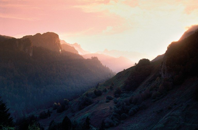 La vallée d'Aspe dans les Pyrénées, au coeur du roman de Pierre Adrian