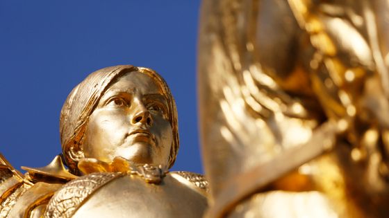 Statue équestre de Jeanne d'Arc place des Pyramides dans le Ier arrondissement de Paris ©AFP - CHRISTOPHE LEHENAFF / PHOTONONSTOP