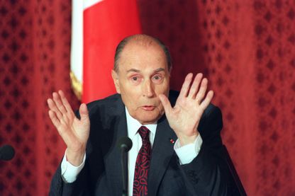 Le "ni-ni", une formule attribuée à François Mitterrand Le "ni-ni", une formule attribuée à François Mitterrand