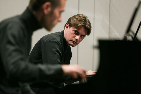 Le pianiste Nicolas Horvath propose l'intégrale de l'oeuvre pour piano de Philip Glass en deux concerts de 6 heures