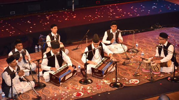 Les Qawwal Bache Delhi Garana de Karachi - Musique soufie