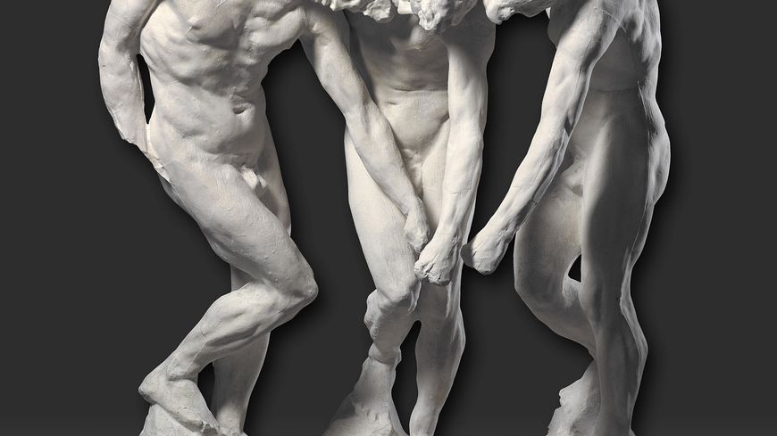Auguste Rodin, "Trois Ombres", vers 1885-1889, plâtre, sur socle bois ; 97 x 92 x 40 cm Paris, centre national des arts plastiques. Dépôt au musée des Beaux-Arts, Quimper,