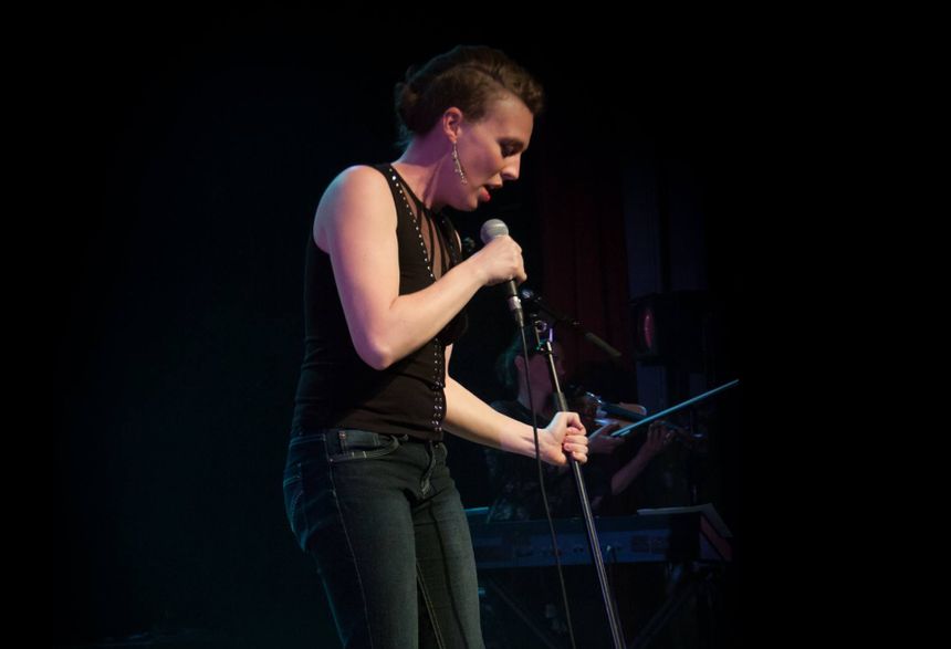 Barbara Weldens - France Bleu Hérault