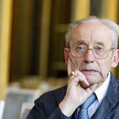 Portrait du philosophe Paul Ricoeur, le 11 juin 2003 à la Fondation Singer-Polignac à Paris.