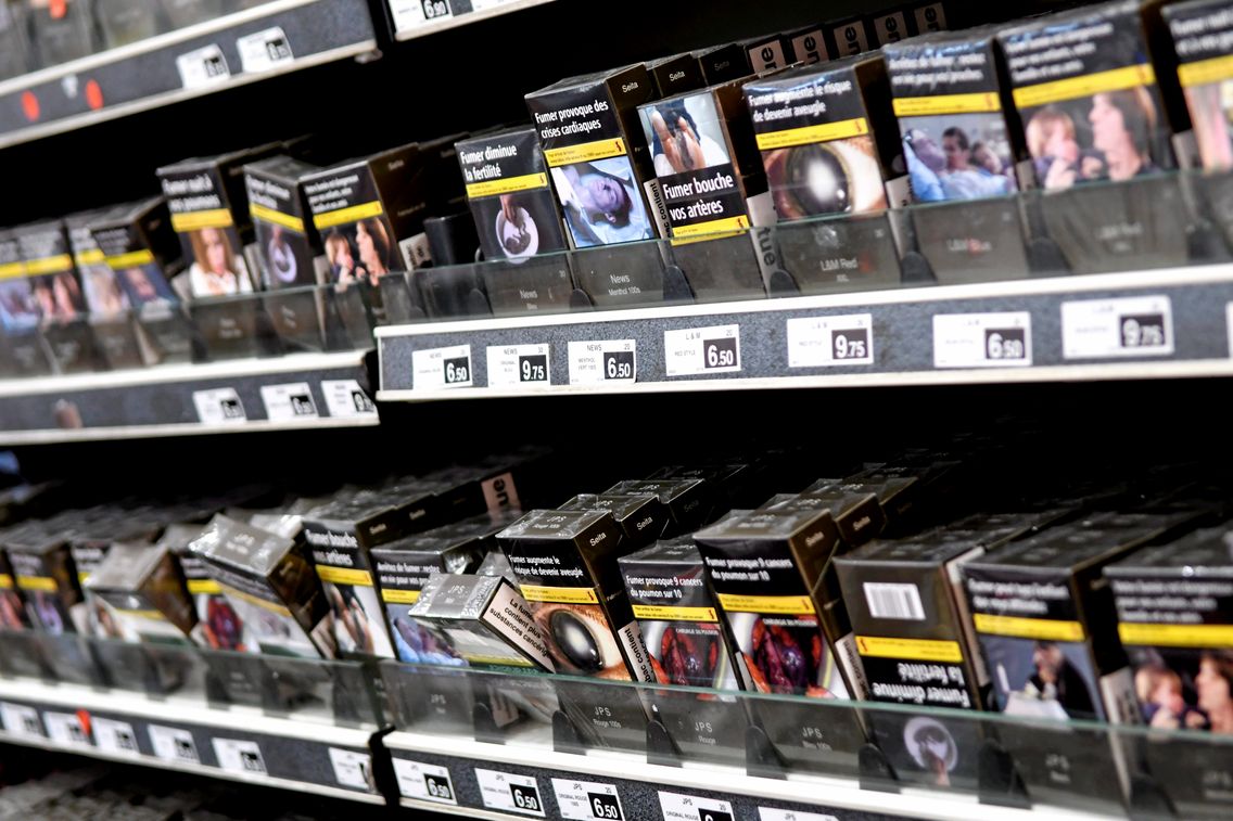 Malgré le paquet neutre, les ventes de cigarettes remontent