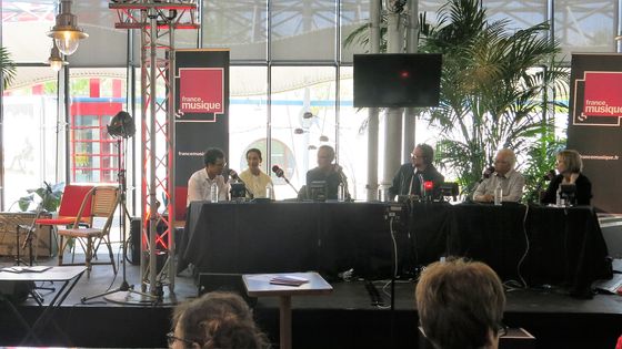 France Musique à Musicora, 29 avril 2017... Après sa prestation interview de Théo Ould en présence de : Marisa Mercadé, Max Bonnay, Benoît Duteurtre, Jacques Mornet, Nathalie Boucheix (de g. à d.) ©Radio France - Annick Haumier-France Musique