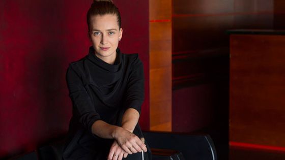 Elena Schwarz, chef assistante de l'Orchestre philharmonique de Radio France - Priska Ketterer
