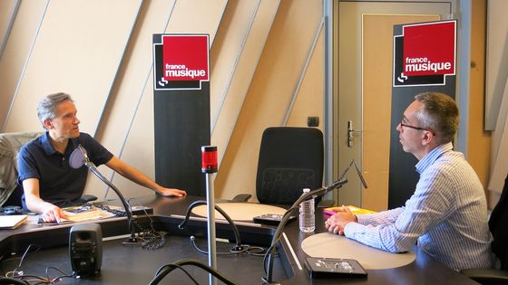 France Musique, studio 152, pendant l'émission ! ... Le producteur Philippe Venturini & Stéphane Leteuré "Camille Saint-Saëns, le compositeur globe-trotter (1857-1921) ©Radio France - Annick Haumier-France Musique