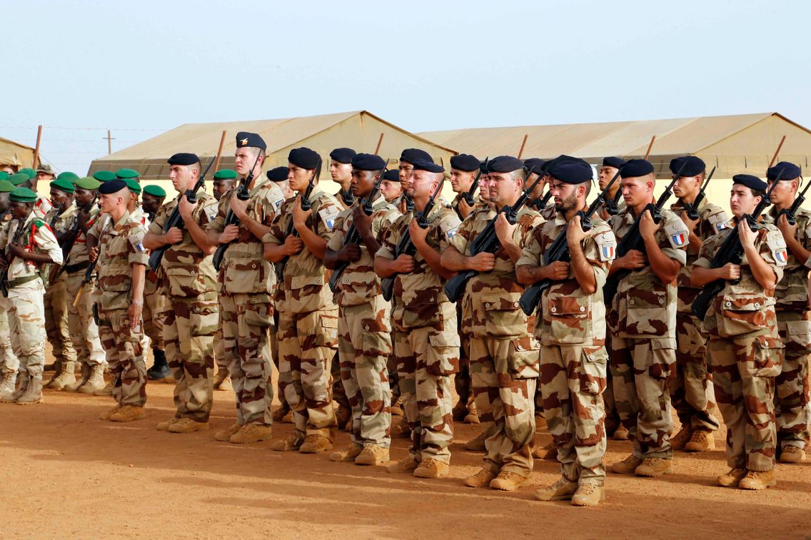 Des soldats de l'opération Barkhane à Gao en mai 2016