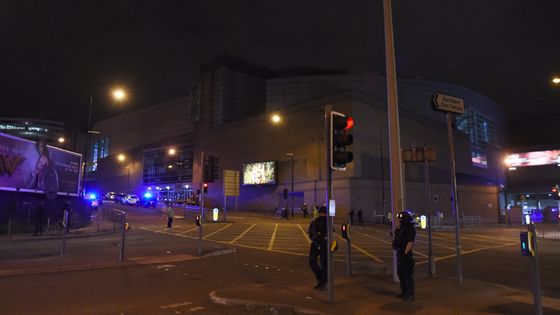 La police a sécurisé le quartier autour de la Manchester Arena après l'attentat qui a frappé la salle de concert ©AFP - PAUL ELLIS