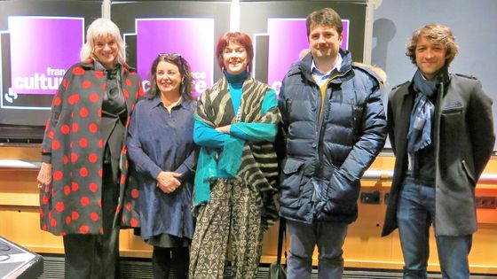 France Culture, studio 109, arrivée de... Caroline Simonds, Aline Pailler, Anny Duperey, Bruno Mantovani, Alexandre Lory (de g. à d.) ©Radio France - Annick Haumier-France Culture