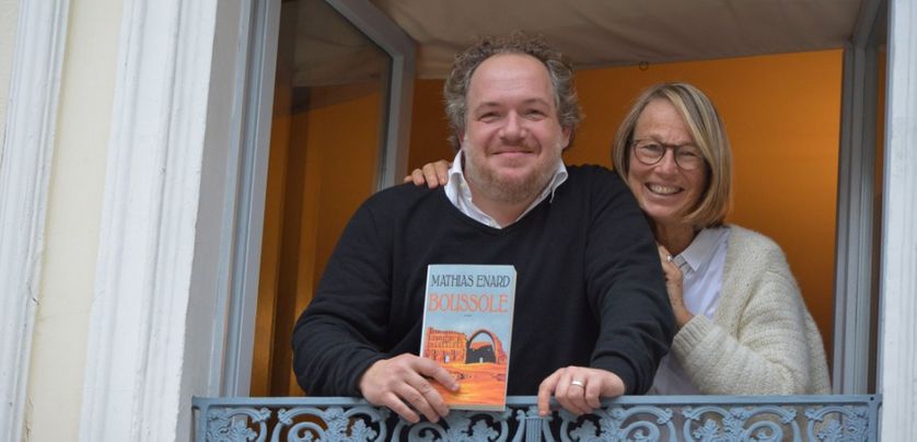 Françoise Nyssen et Mathias Enard, lauréat du prix Goncourt en 2015 pour "Boussole"