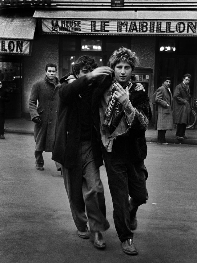 Jean-Michel Mension (Pierre ) et Auguste Hommel (Benny) devant le Mabillon