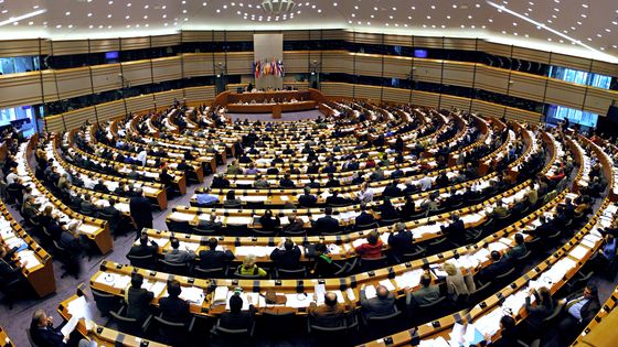 Vue panoramique prise le 01 février 2001 du Parlement européen en session à Bruxelles. ©AFP - GERARD CERLES / BELGA