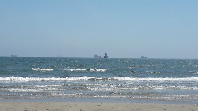 La plage de Fos-sur-mer