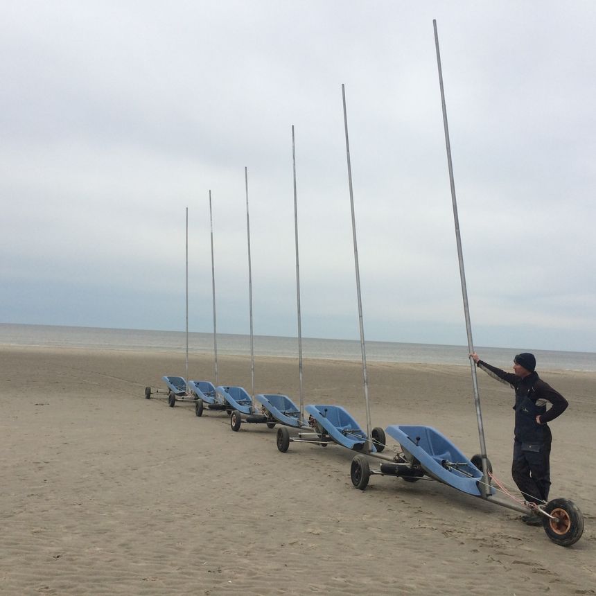Retour de balade en char à voile.