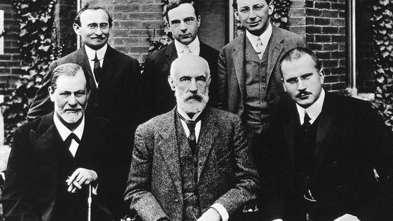 Clark University, 1909 : Brill, Jones, Ferenczi, Freud, Hall et Jung