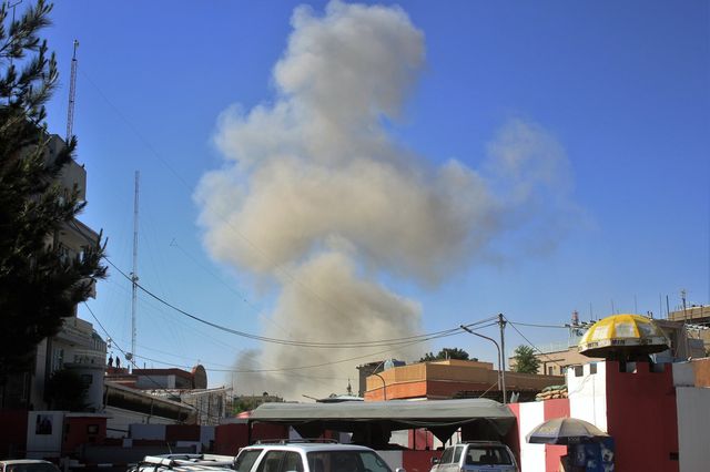 Un camion piégé explose à Kaboul : des dizaines de morts