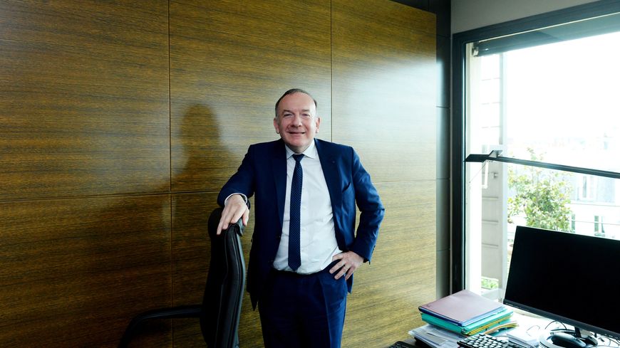 Pierre Gattaz, président du Medef, estime que le programme d'Emmanuel Macron relève de la "flexi-sécurité"