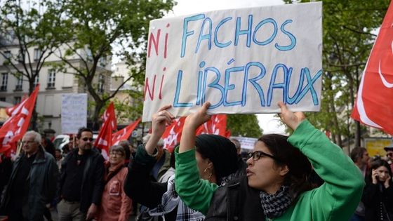 1er mai: la principale manifestation parisienne a rassemblé 30 000 personnes selon la police, 80 000 d'après la CGT ©AFP - CITIZENSIDE / PASCAL VANDON / CITIZENSIDE