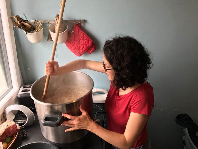 A domicile, le secret du brassage est dans le geste