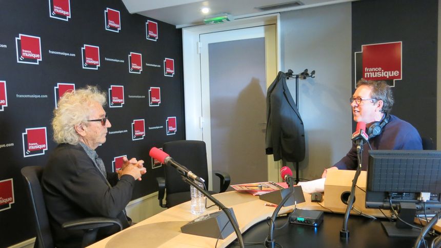 France Musique, studio 141, pendant l'émission... Luc Plamondon & Benoît Duteurtre ( de g. à d.)