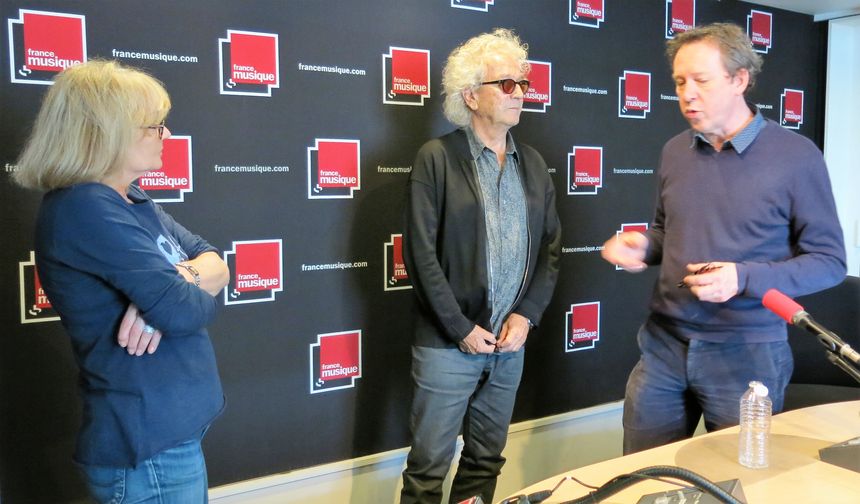 France Musique, studio 141, 12h20 fin de partie... Renée Orio qui accompagne Luc Plamondon & Benoît Duteurtre (de g. à d.)