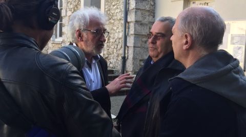 Rencontre entre l'actuel chef d'établissement de l'Institution Sainte Croix et celui du tournage de 1987.