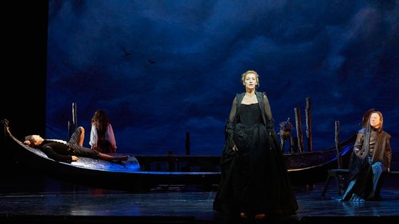 Elsa Lepoivre dans "Lucrèce Borgia" à la Comédie française