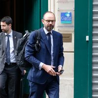 Le premier ministre Edouard Philippe, issu du parti LR, devra diriger un gouvernement composé de ministres venus de la gauche, du centre et de la droite