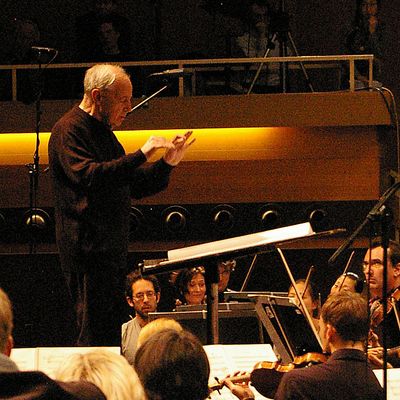 Pierre Boulez dirigeant "Figures" au Donaueschinger Musiktage 2008 avec le SWR Sinfonieorchester Baden-Baden und Freiburg 17 oct 2008