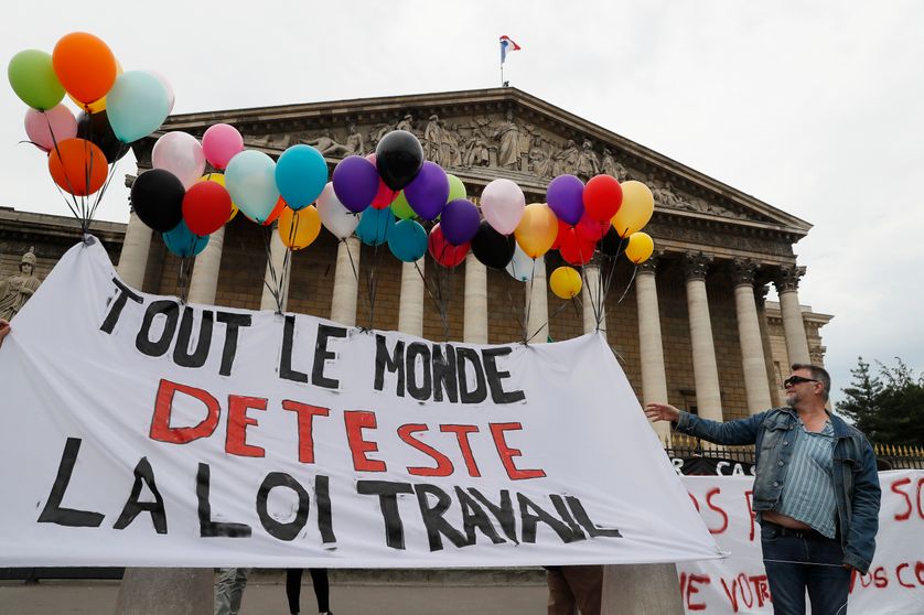 Manifestation contre la loi travail le 20 juillet 2016 devant l'assemblée nationale