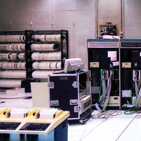 Studio de l'IRCAM en 1989, représentant l'ordinateur 4X de Giuseppe Di Giugno