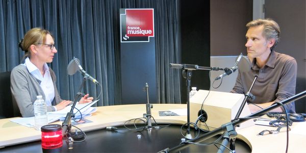 France Musique, studio 131... Laurence Decobert, conservateur en chef département de la Musique de la BnF & Le producteur Philippe Venturini (de g. à d.)