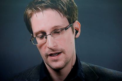La surveillance des données des citoyens et la déliquescence de la démocratie au cœur du documentaire "Meeting Snowden" de Flore Vasseur La surveillance des données des citoyens et la déliquescence de la démocratie au cœur du documentaire "Meeting Snowden" de Flore Vasseur