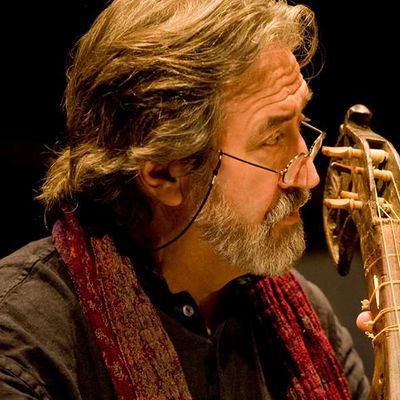 Jordi Savall et sa légendaire viole de gambe