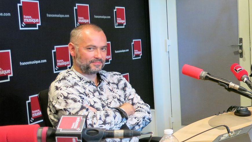 France Musique, studio 141... Arnaud Marzorati, baryton, directeur artistique de La Clique des Lunaisiens