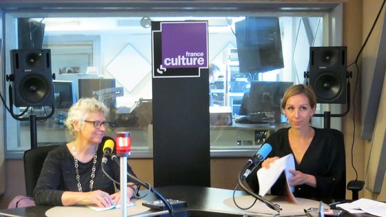 France Culture, studio 152... Claude Mangin-Asfari, enseignante d'histoire-géographie dans la région parisienne & Julie Desseaux, travaille aux relations Internationales de Saint-Denis (de g. à d.) ©Radio France - Annick Haumier-France Culture