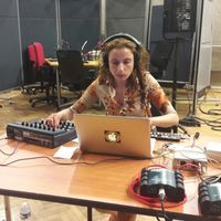 Bérangère Maximin au studio 107 de Radio France