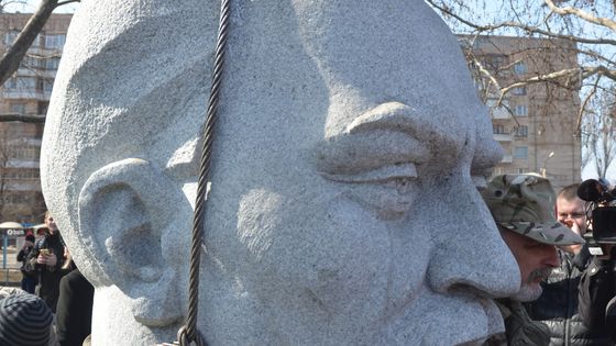 la statue de Félix Dzerjinski ©AFP - Maxim Scherbina / ANADOLU AGENCY