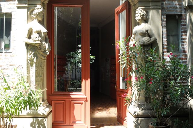 Porte d'entrée de la Ruche