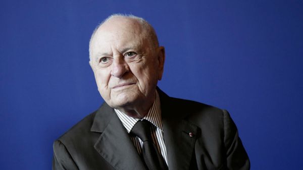 Pierre Bergé vend aux enchères l’édition originale du livret des Maîtres chanteurs